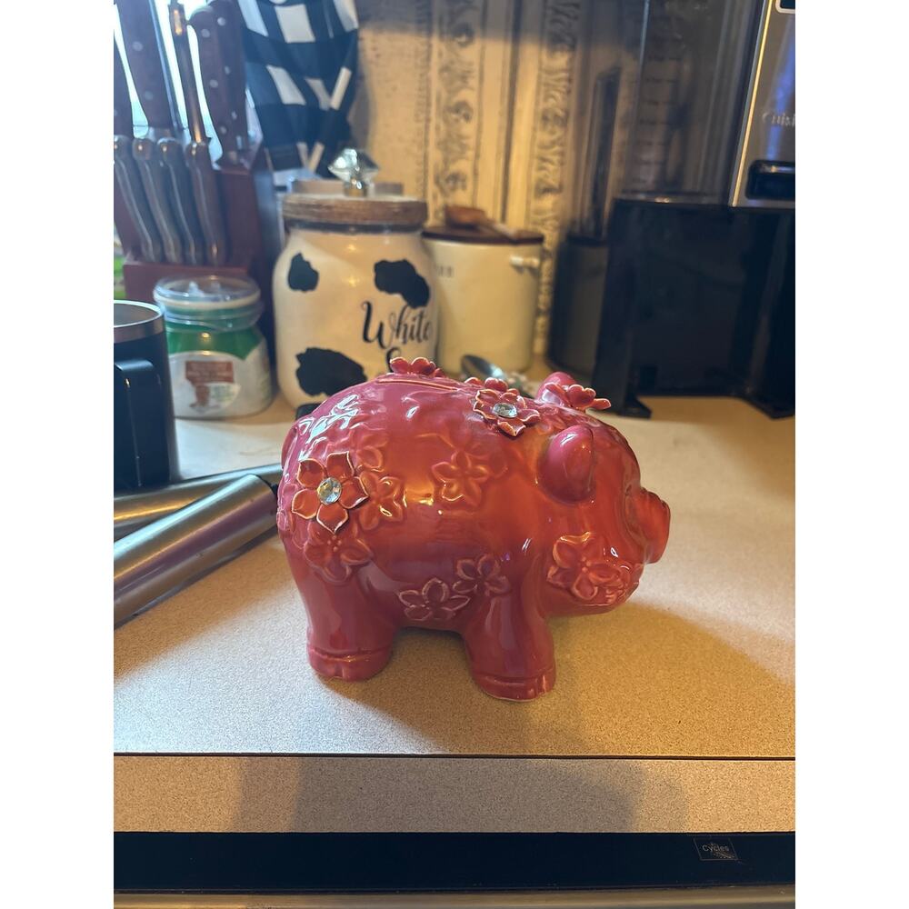 Vintage pink piggy bank